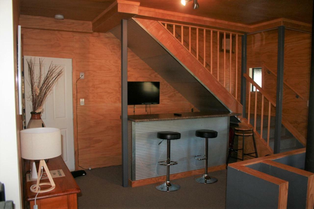 The Barn In Turangi Villa Exterior photo